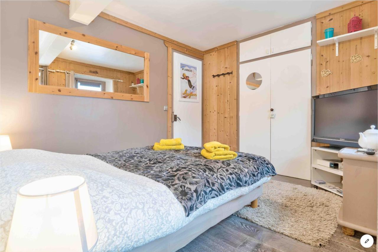 Chambre Independante Avec Salle De Bain Independante Au Rdc D Un Chalet A 25 Kms Chamonix 생제르베레뱅 외부 사진